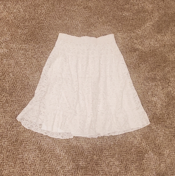White Lace Skirt - Picture 1 of 2